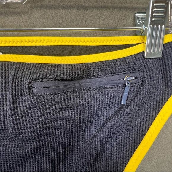 Small pocket in rear Ralph Lauren bikini bottom - Picture 8 of 14